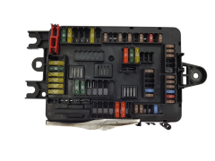 Caixa de fusíveis 6114 V8 9337881 01 19447.000.001 BMW 19053