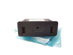 Módulo USB AUX Renault 280239732R Novo Original 1028