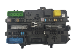 Caixa de fusíveis Opel 1322173 5DK008669 GM