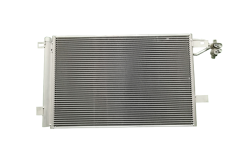 Condensador de ar condicionado 7E0820411B 88201766901 VW Transporter Vika