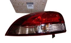 Farol Esquerdo Traseira Original 265551445R Renault