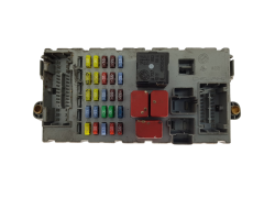 Caixa de fusíveis Fiat Croma 46846745 19471