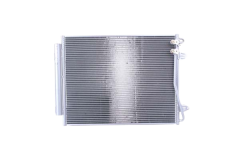 Condensador de ar condicionado Fazer VW Passat 3C0820411B 88201767301 Vika