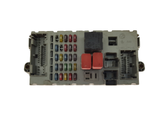 Caixa de fusíveis Fiat 51744898 NPL 46520600 CPL Delphi 20511