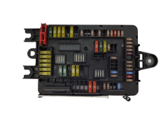 Caixa de fusíveis 926111003 19110.000.001 19112.000.001 BMW 19055