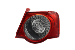 Farol Traseira Direita Fazer VW Passat B6 3C5945096H 89450209402 DPA