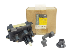 Motor do regulador de janela Renault Megane Coupe 7700436952 Novo Original Motor do regulador de janela Renault Megane Coupe 7700436952 Novo Original