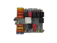 Caixa de fusíveis Fiat 51804118 57657 0051804118057657