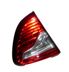 Farol Esquerdo Traseira Renault Captur 265554078R
