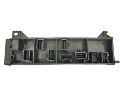 Caixa de fusíveis Chrysler 4868132L