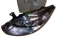 Farol Esquerdo Novo Original 260608653R Renault Fluence