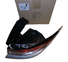 Farol Direito Traseira Original 9833591080 Citroen DS3 Crossback