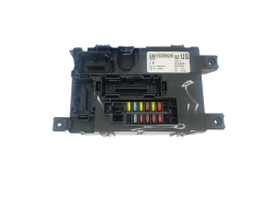 Caixa de fusíveis 13320628 28224264 Opel GM