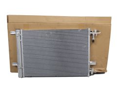 Condensador de ar condicionado Opel Chevrolet 13377762 1850219 GM Condensador de ar condicionado Opel Chevrolet 13377762 1850219 GM
