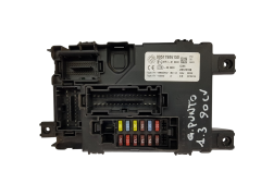 Caixa de fusíveis Fiat 00517986150 28122166 97RI-010040 Delphi 19829