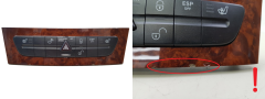 Interruptor das Luzes de Emergência Mercedes-Benz E W211 2118210558