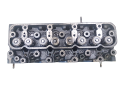 Cabeça do motor Isuzu 2.5 D 4JA1T