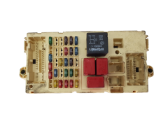 Caixa de fusíveis Fiat 46797600 NPL 46750594 19563