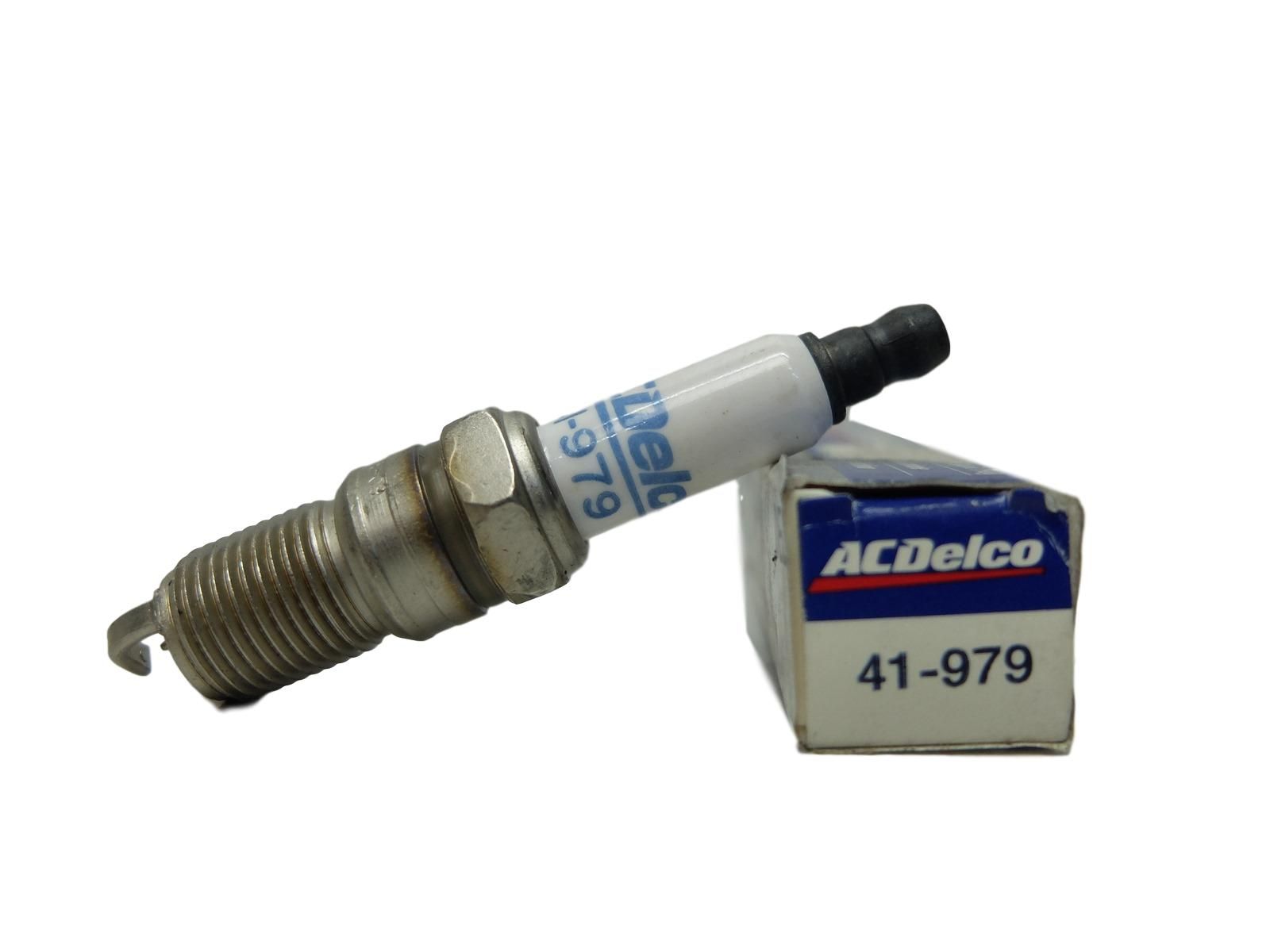 Vela de ignição 41-979 ACDelco Chevrolet Ford GMC main product photo